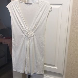 3 for $15 🦋🦋 Julie’s Closet cream dressy tunic tank